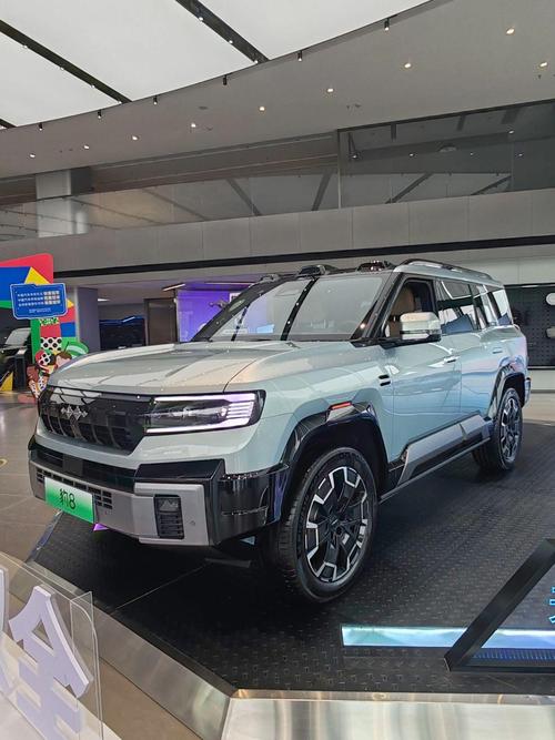 成都都江堰市银建兴企业管理咨询比亚迪方程豹硬派越野的爆款，英菲尼迪35周年与你共成长